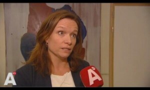 Eveline Smit, государственный обвинитель: " Потерпевшие и свидетели не дают показаний. Они запуганы."