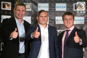 Александр Красюк: "Александр Усик собирается побить рекорд Эвандера Холифилда"