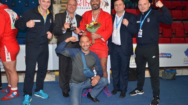 Чемпионат мира по самбо: одессит «взорвал» Бухарест