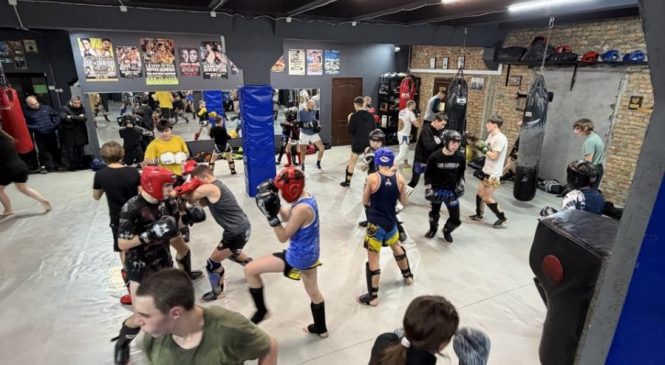 Тайский бокс для детей в Одессе: тренировки, которые развивают силу, характер и уверенность